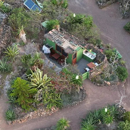 אתר קמפינג The Secret Garden Lanzarote Haría