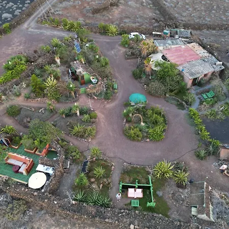 The Secret Garden Lanzarote אתר קמפינג *